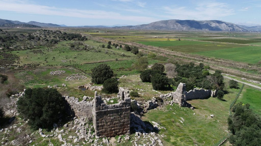 Αρχαιολογικός Χώρος Οινιαδών. Αρχείο ΕΦΑΑΙΤ. Φωτό. Γ. Μπούρχας.