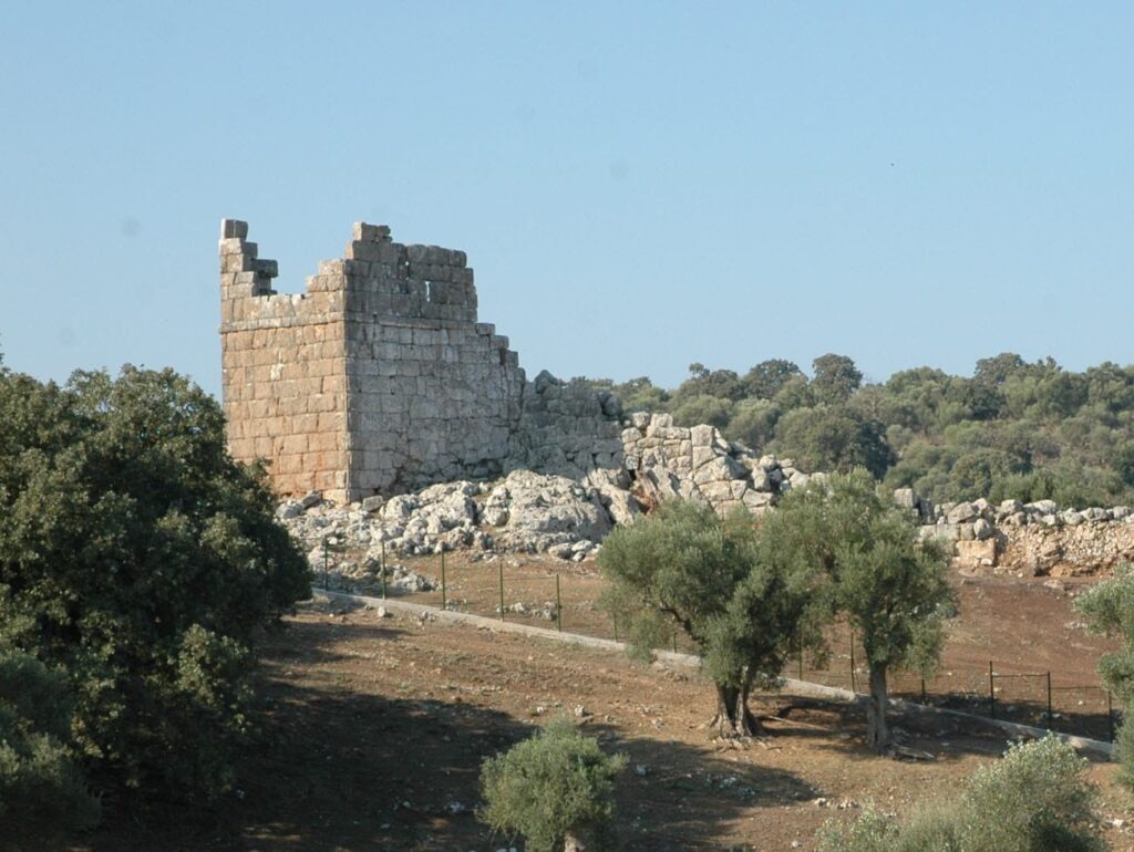 Κοκκινόπυργος οχύρωσης Οινιαδών. Αρχείο ΕΦΑΑΙΤ.