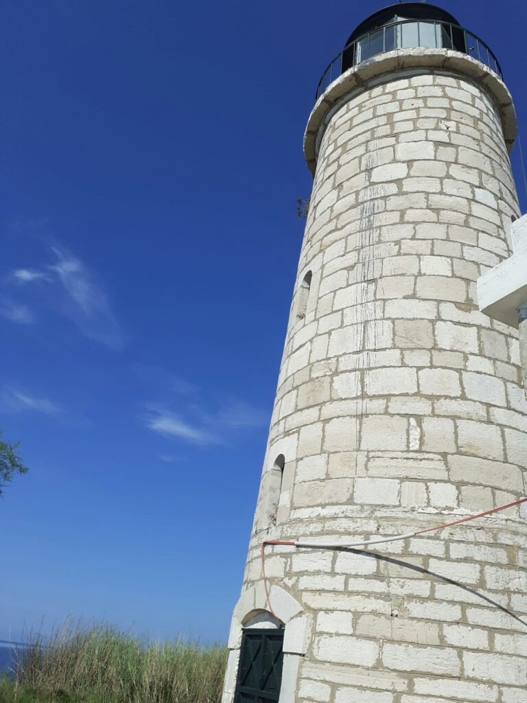 Φάρος Αγ. Σώστη. Αρχείο ΕΦΑΑΙΤ. Φωτό: Φ. Σαράντη.