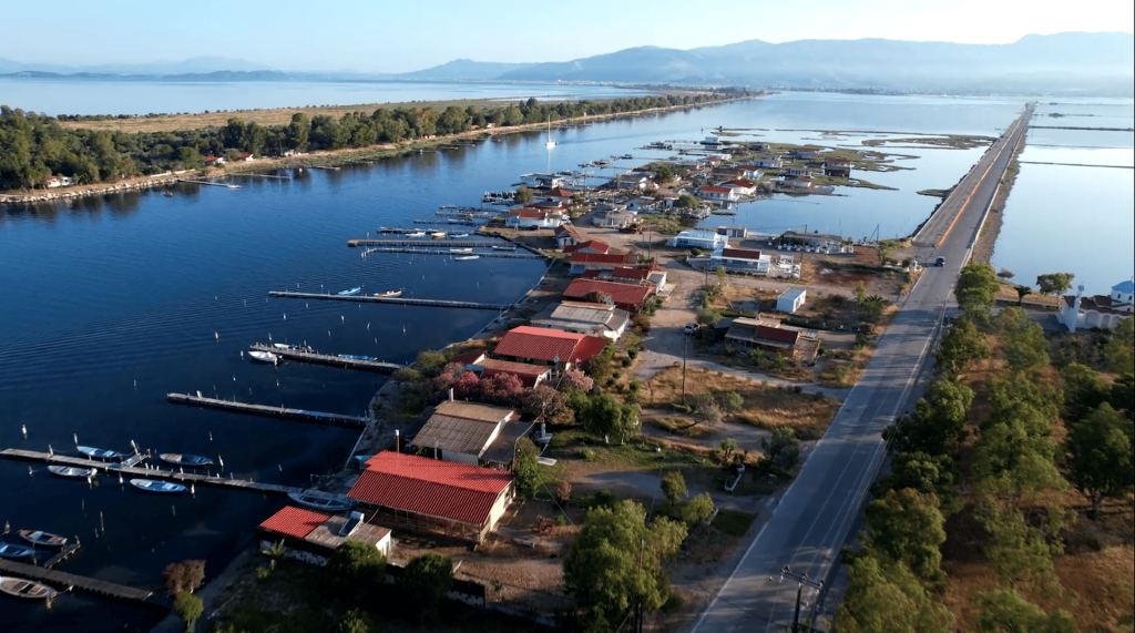 Ο επιθαλάσσιος δρόμος της Τουρλίδας. Αρχείο ΕΦΑΑΙΤ.